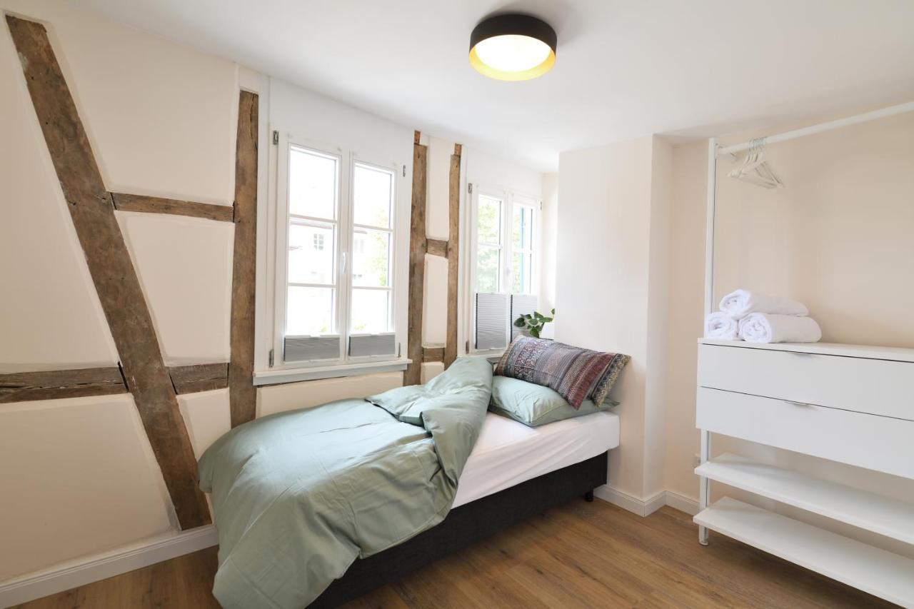 Heppenheim  Das Schiefe Haus- Wohnung "Nibelungen" מראה חיצוני תמונה